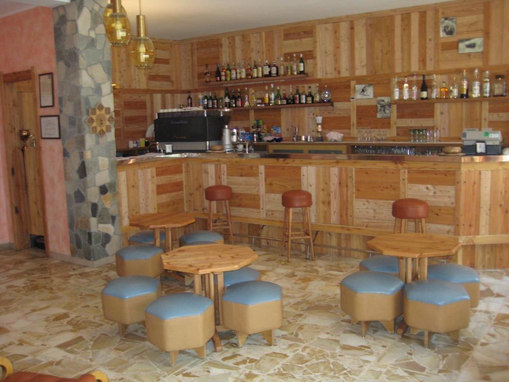 Hotel Holiday Debili Oulx المظهر الخارجي الصورة